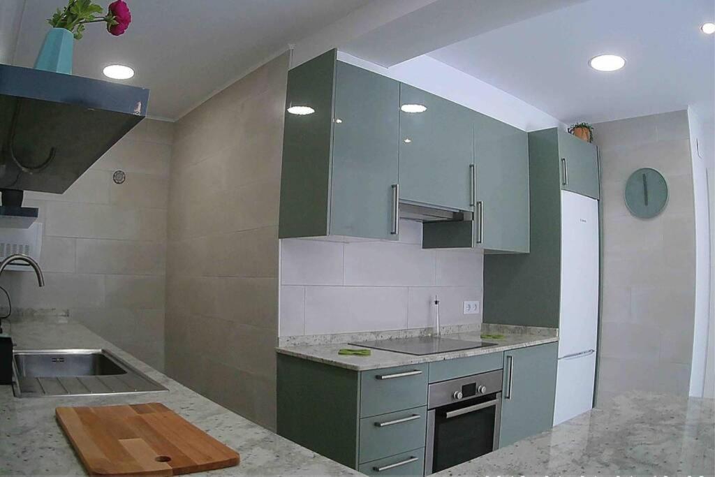 La Gaviota Apartment, In The Heart Of The Port ฮาเวอา ภายนอก รูปภาพ